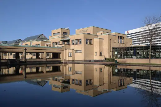 Photo 1: Exterior · Kunstmuseum Den Haag in 2021, naar ontwerp van H.P