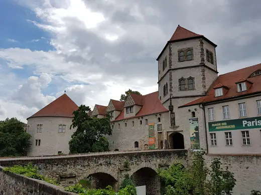 Photo 3: Exterior · In der Moritzburg in Halle (Saale) ist heute ein Kunstmuseum
