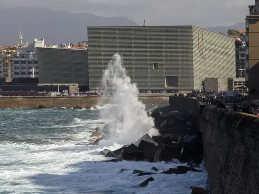 Photo 2: Exterior · Kursaal in Donostia - San Sebastian