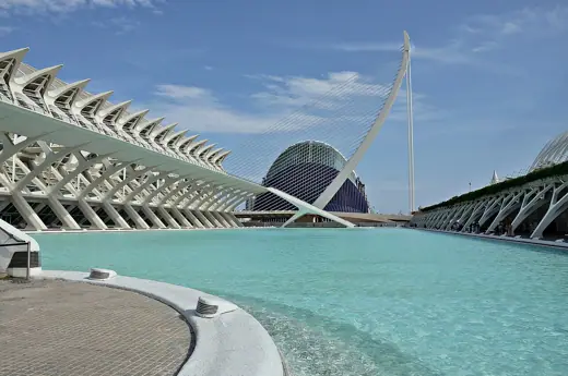 Photo 4: Exterior · valencia-2009