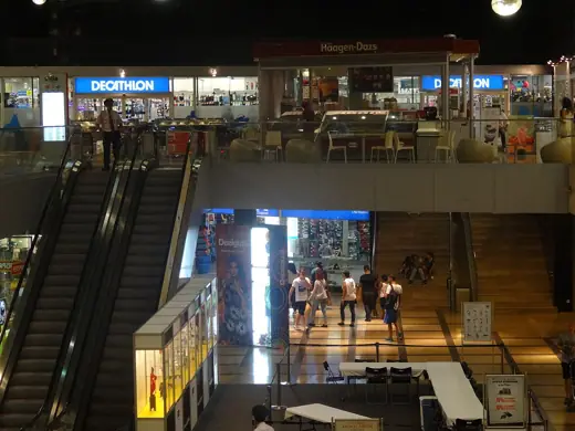 Photo 6: Interior · Interior of L'illa Diagonal