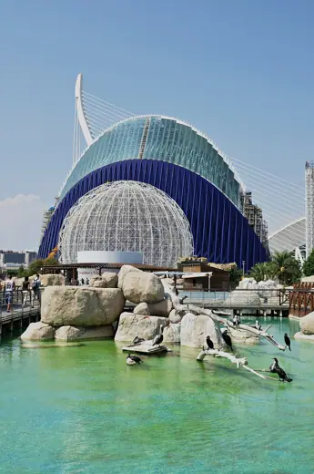Photo 2: Exterior · valencia-2009