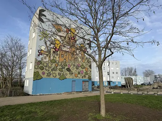 Photo 1: Exterior · Quartier de la Grande Borne, Grigny dans l'Essonne
