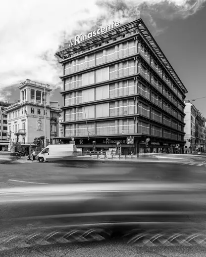 Photo 4: Exterior · La Rinascente