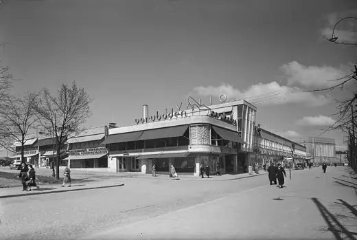 Photo 3: Exterior · Photograph of the Lasipalatsi building in Helsinki when new