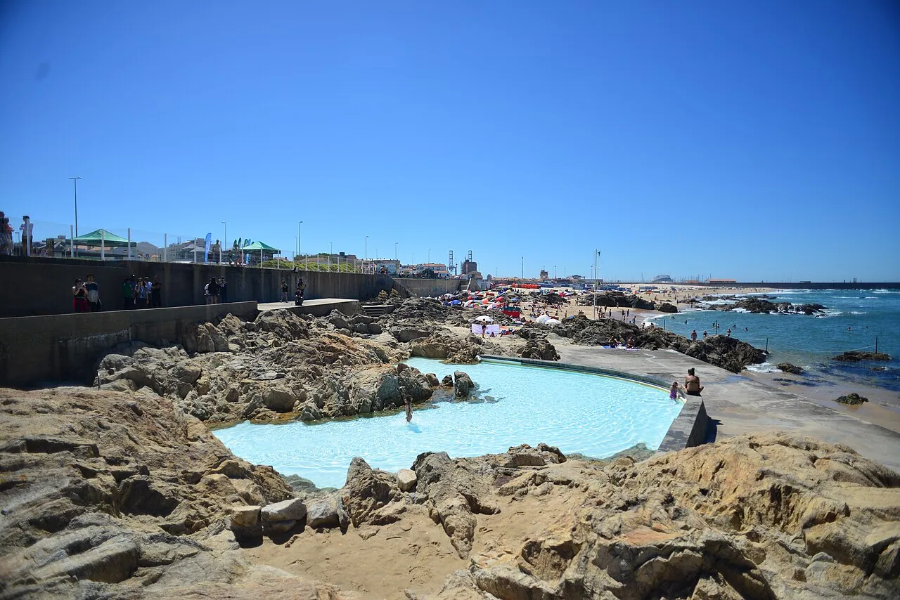 Leça Swimming Pools: Exterior · Piscinas de Marés de Leça da Palmeira
