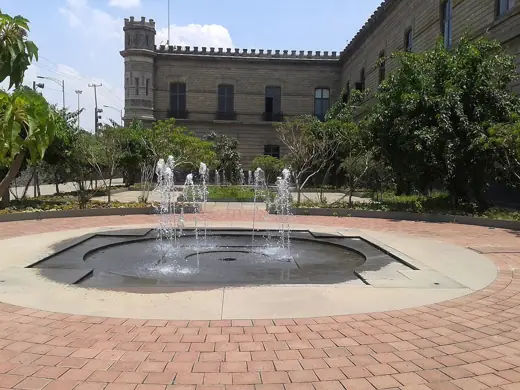 Photo 6: Context · Garden outside of the Palace