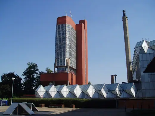 Photo 3: Exterior · Engineering Building at Leicester University by James Stirling geotagged