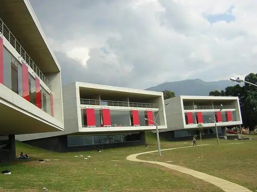 Photo 2: Exterior · Biblioteca León de Greiff, Medellín, Colombia