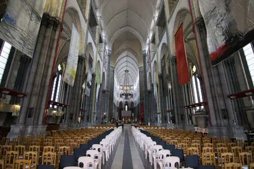 Photo 6: Interior · The Lille Cathedral in Lille , France