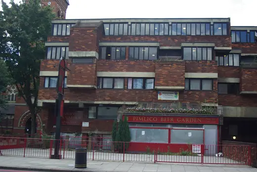 Photo 5: Interior · Pimlico Beer Garden, 43 Vauxhall Bridge Road, Pimlico, London, SW1V 2TA (closed)