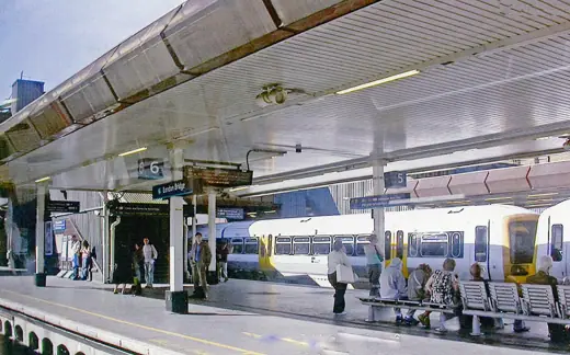 Photo 7: Section · London Bridge station, Eastern section, 2006