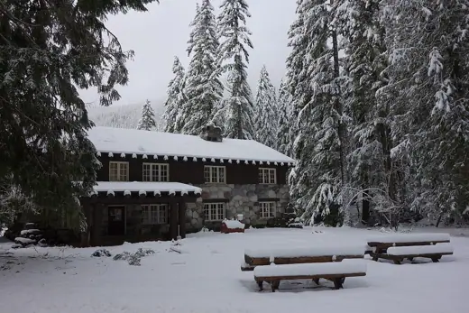 Photo 3: Exterior