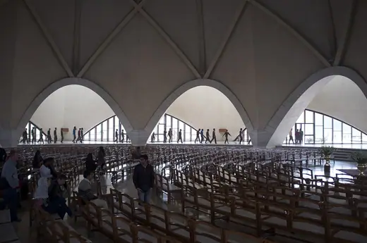 Photo 5: Interior · Lotus Temple, Delhi, India