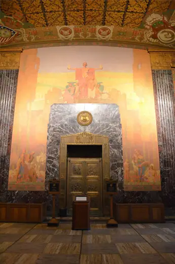 Photo 6: Interior