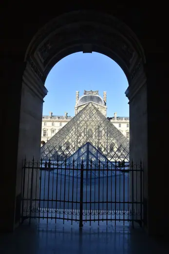 Photo 4: Exterior · Louvre Parijs 25-02-2019 10-31-51