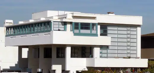 Photo 3: Exterior · Lovell Beach House photo Don Ramey Logan