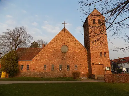 Photo 2: Exterior