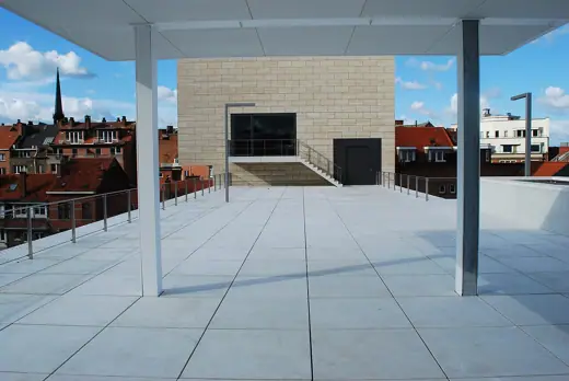 Photo 3: Exterior · Vue de Leuven (Belgique)