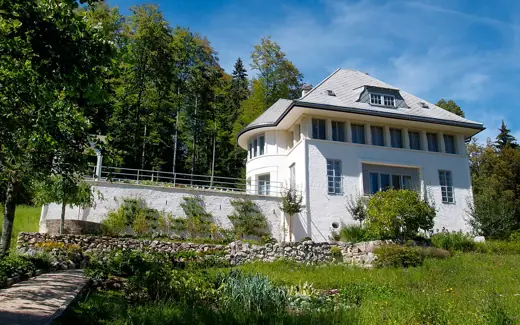 Photo 3: Exterior · Maison Blanche, La Chaux-de-Fonds