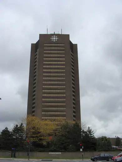Photo 3: Exterior · Édifice de la Société Radio-Canada (SRC) à Montréal 