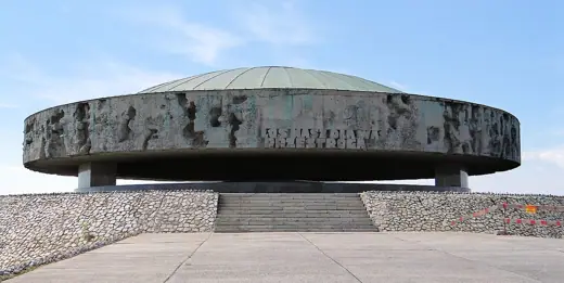 Photo 2: Exterior · KL Majdanek Mausoleum