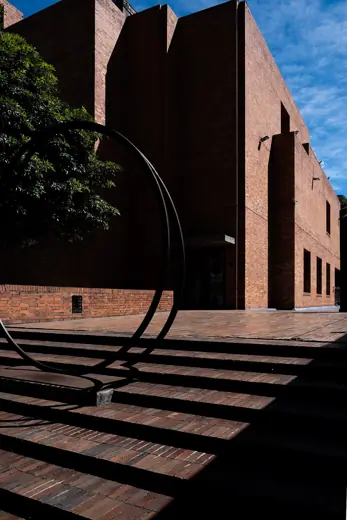 Photo 4: Exterior · Fotografías del Museo de Arte Moderno de Bogotá - MAMBO