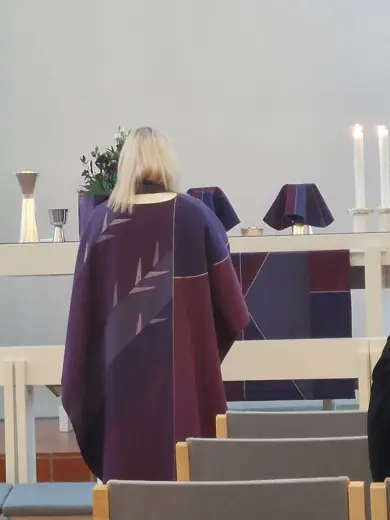 Photo 5: Interior · Rainbow mass in Männistö Church