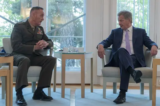 Photo 6: Interior · President of the Republic of Finland Sauli Niinistö hosts Marine Corps Gen