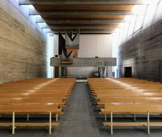 Photo 6: Interior