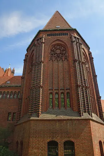 Photo 5: Detail · Views from the Köllnischer Park , a small park where there is a lapidarium, a collection of sculptures