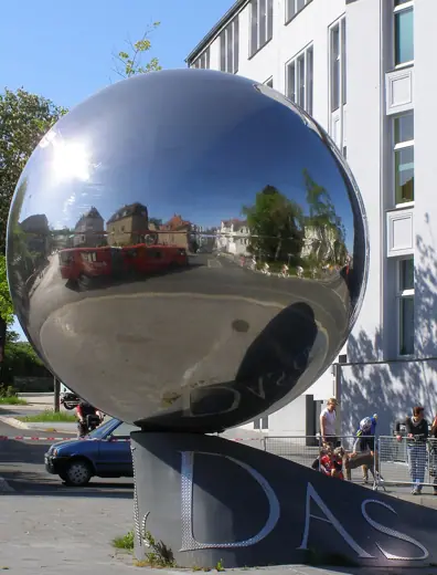 Photo 6: Detail