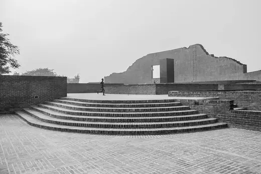 Photo 1: Exterior · This is a photo of a monument in Bangladesh identified by the ID