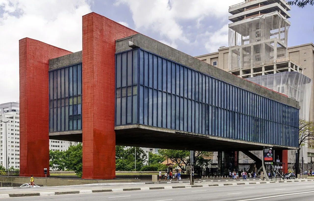 MASP: Exterior · MASP, São Paulo Museum of Art view from NW /SO Av