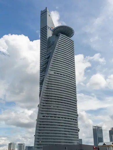 Photo 3: Exterior