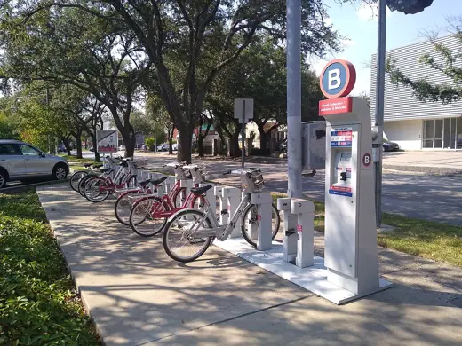 Photo 2: Exterior · Menil Collection / Alabama and Mandell Bicycle station in Houston