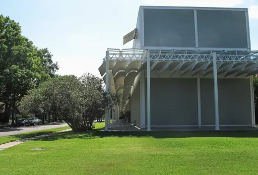 Photo 3: Exterior · Menil Collection Building