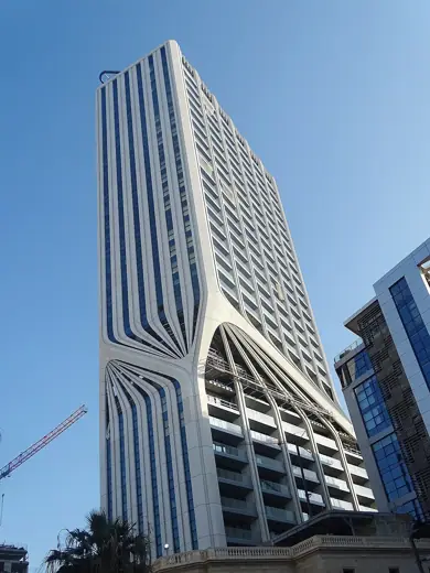 Photo 1: Exterior