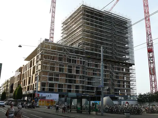 Photo 4: Exterior · Baufortschritt am Meret-Oppenheim-Hochhaus in Basel im August 2017