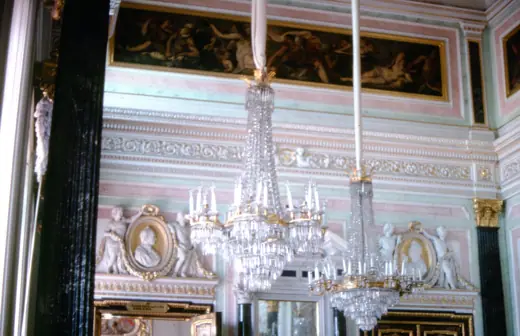 Photo 4: Interior · These files are unlabeled, so the specific date is unknown, but the photos were taken by Thomas T