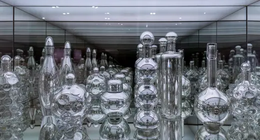 Photo 6: Interior · Glassware, Art Museum, Milwaukee, Wisconsin, US