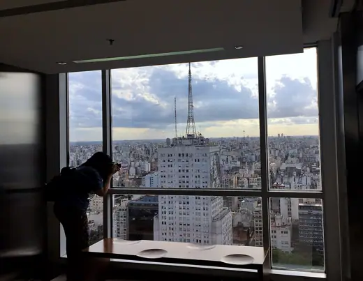 Photo 5: Detail · Edificio: Torre Intercontinental Irsa