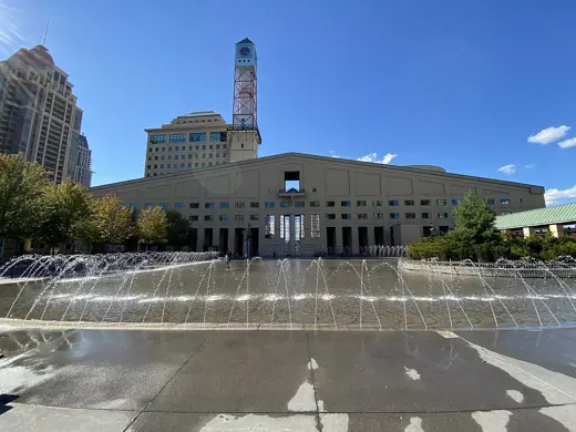 Photo 4: Interior · Mississauga City Hall