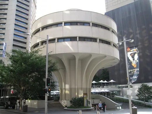 Photo 3: Exterior · MLC Centre, Sydney