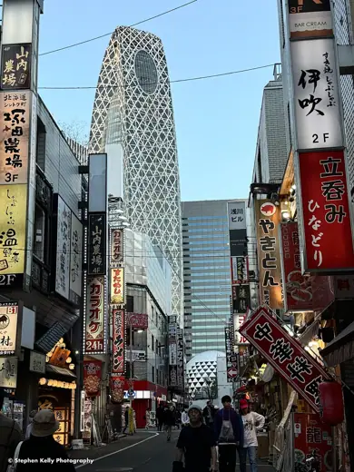 Photo 4: Exterior · Cocoon Building, Shinjuku
