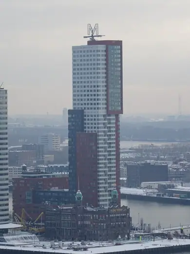 Photo 2: Exterior · Euromast - Scheepvaartkwartier - Rotterdam - View of Montevideo in winter