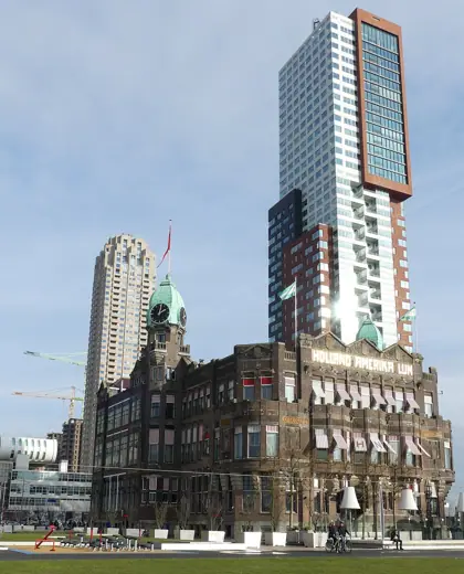 Photo 6: Interior · Zicht op een deel van Hotel New York (Rotterdam), Koninginnenhoofd 1, 3072 AD Rotterdam en Montevideo