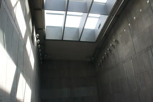 Photo 4: Interior