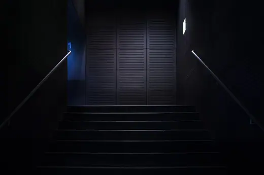 Photo 5: Interior