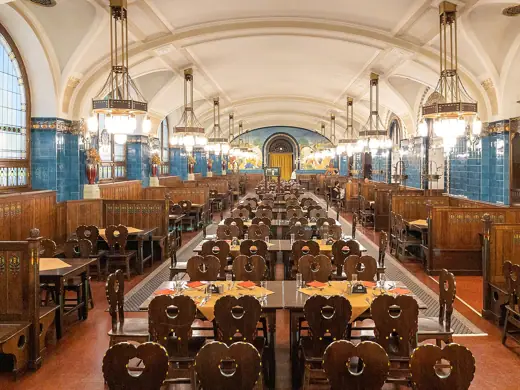 Photo 6: Interior · Municipal House